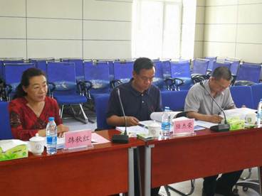 说明: 哲学院2 说明: 哲学院2